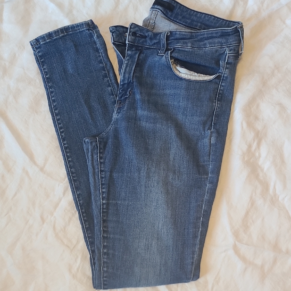 Uniqlo Skinny Blue Jeans Sleek Fit